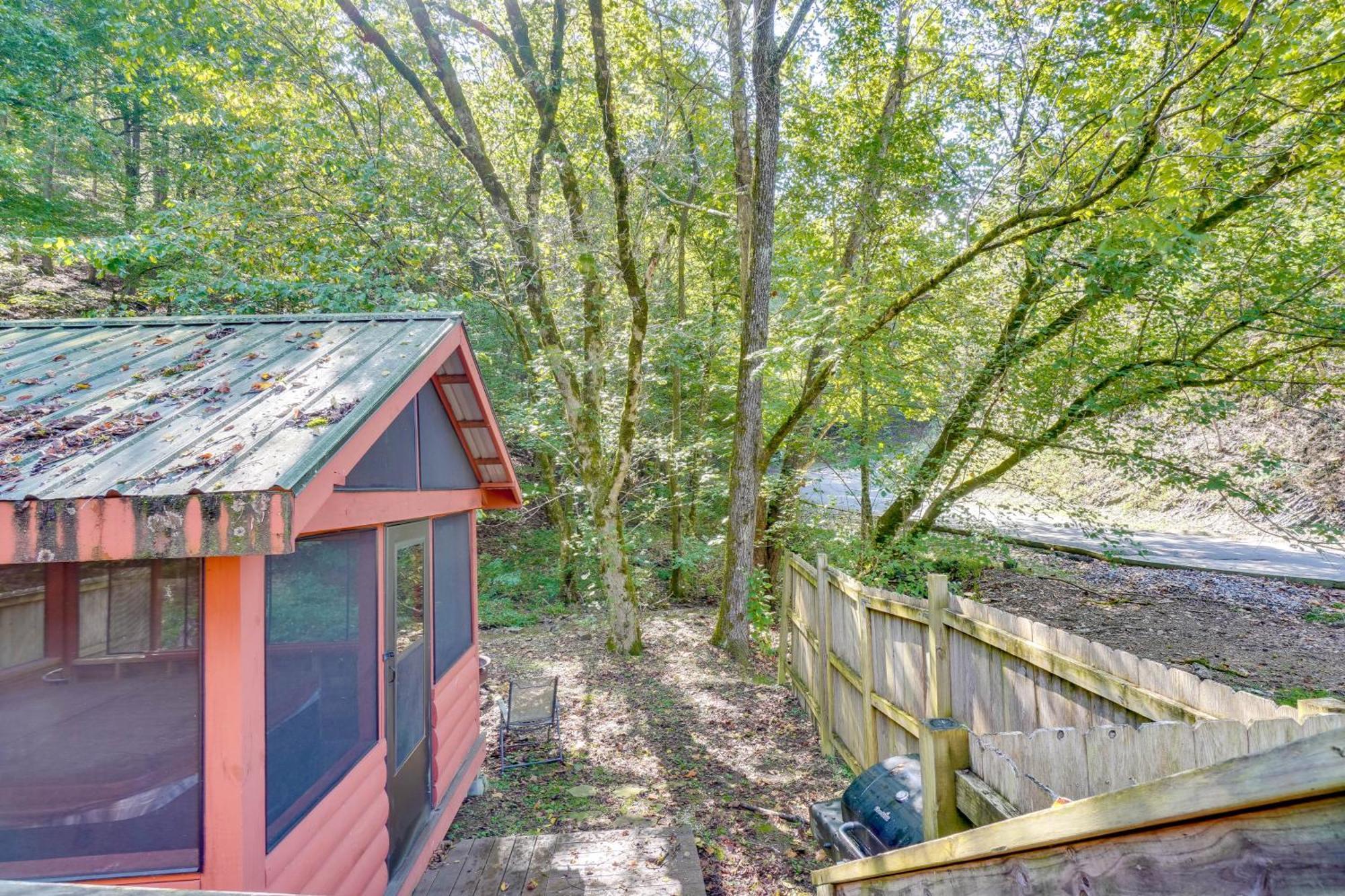 Just Fur Relaxin Sevierville Cabin With Hot Tub! Bagian luar foto