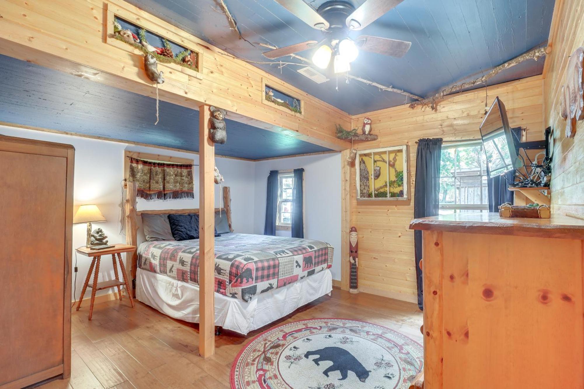 Just Fur Relaxin Sevierville Cabin With Hot Tub! Bagian luar foto