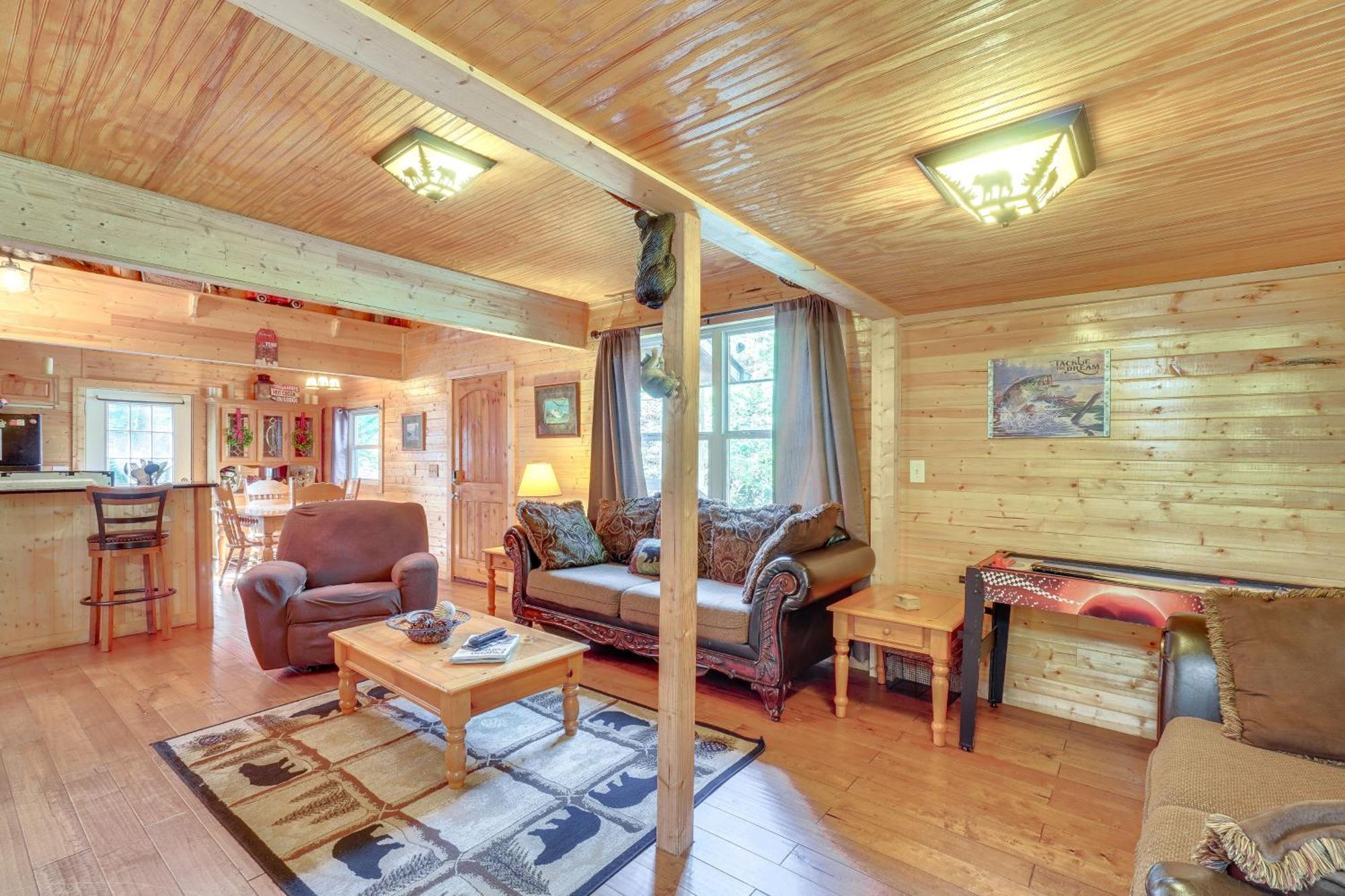 Just Fur Relaxin Sevierville Cabin With Hot Tub! Bagian luar foto
